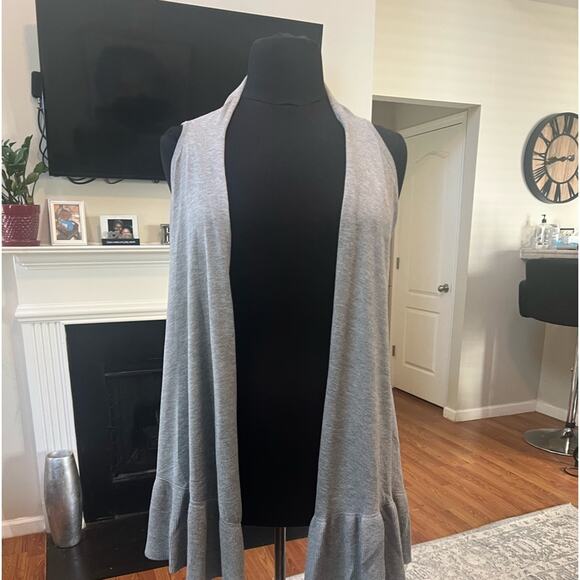 The Limited Collection Women’s gray open Sweater - Picture 1 of 4